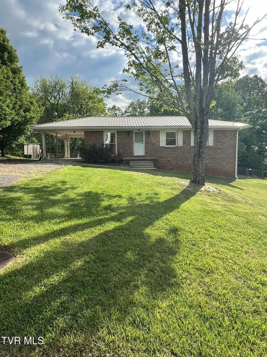 613 Rogers Avenue, Kingsport, TN 37660 - #2