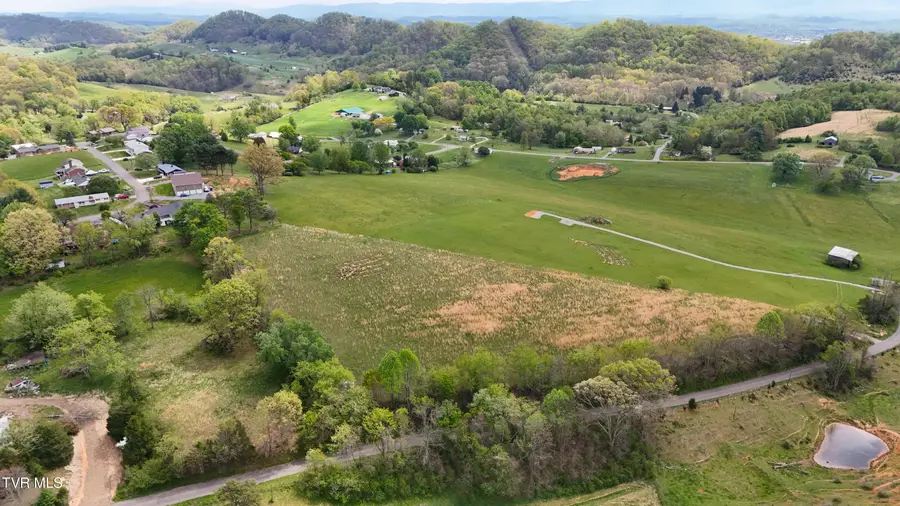 22211 Lime Hill Road, Bristol, VA 24202 - #2