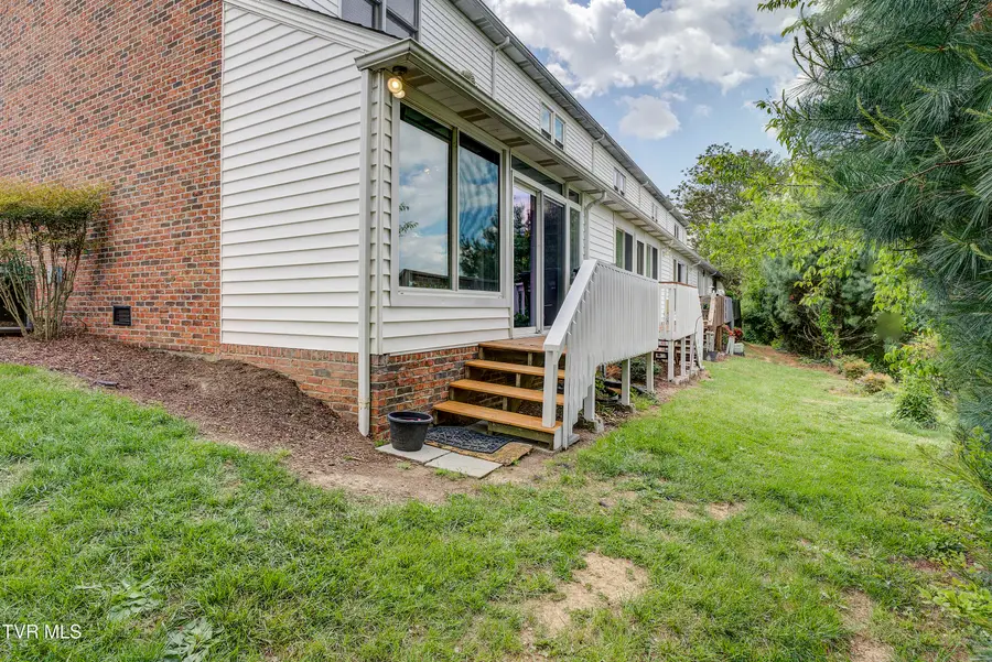 400 Sunset Drive #Apt J45, Johnson City, TN 37604 - #3