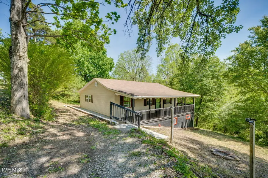 813 Big Hill Road, Pennington Gap, VA 24277 - #2