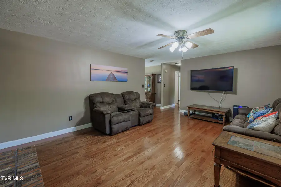 314 Woodvale Road, Blountville, TN 37617 - #2