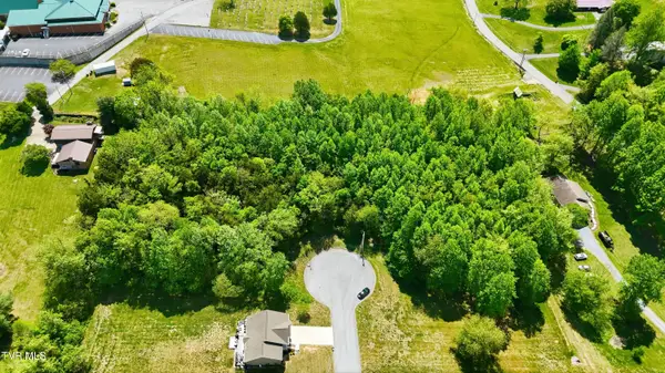 2445 Poplar Ridge Court, Piney Flats, TN 37686