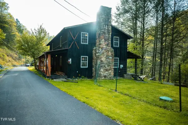1128 Deer Meadow Road, Raven, VA 24639