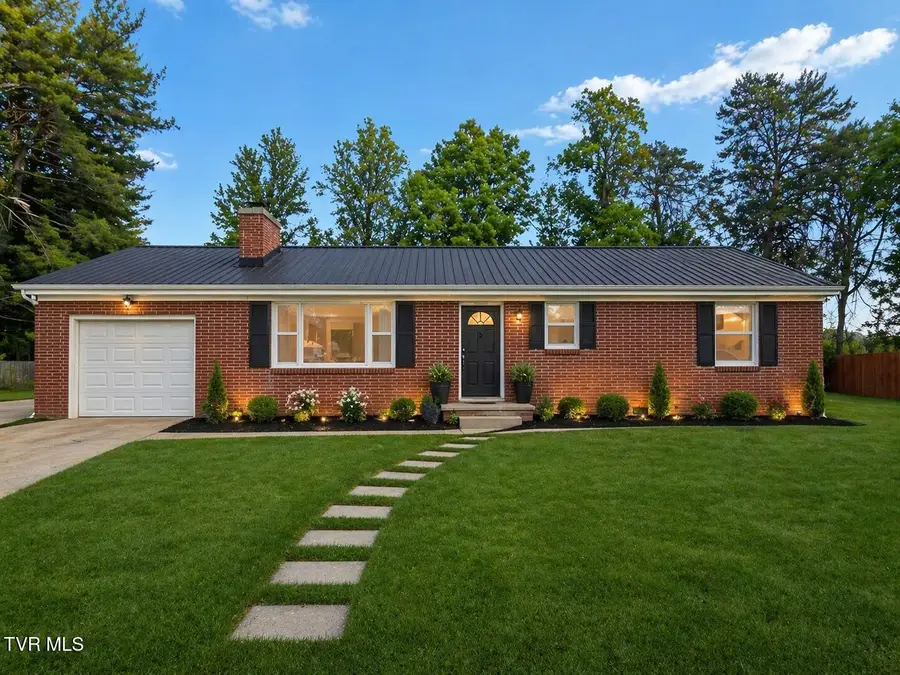 408 Circle Heights Drive, Greeneville, TN 37745 - #2