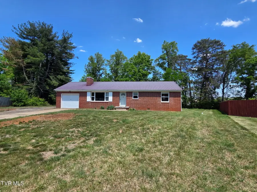 408 Circle Heights Drive, Greeneville, TN 37745 - #3