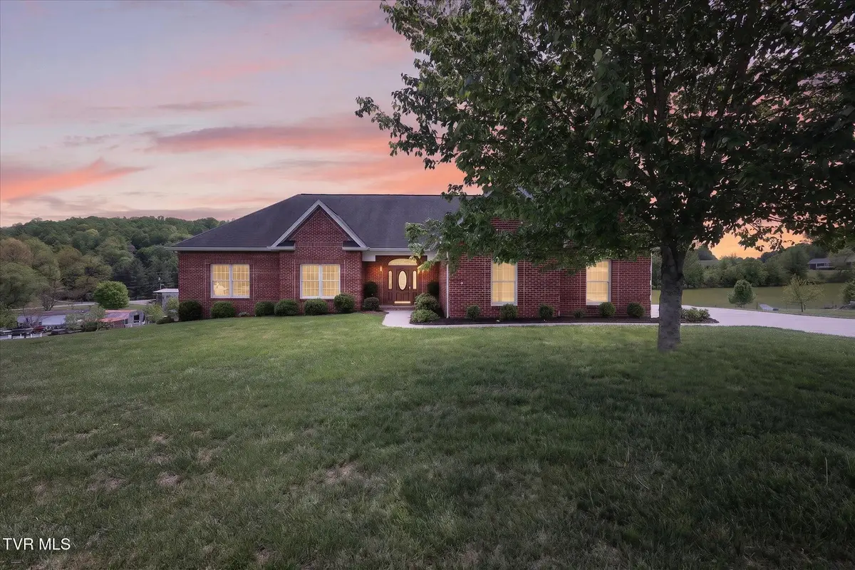 121 Sunnyfield Drive, Blountville, TN 37617 - #1