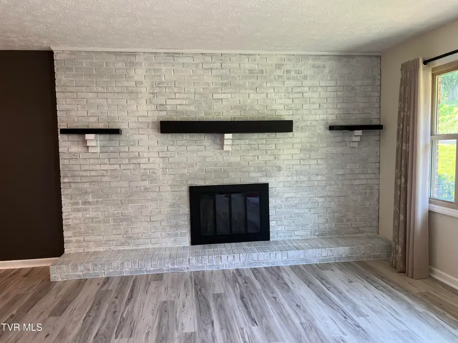 737 Foothills Road, Kingsport, TN 37663 - #2