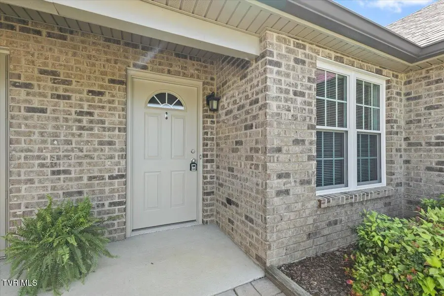 61 Chatfield Square, Johnson City, TN 37615 - #2