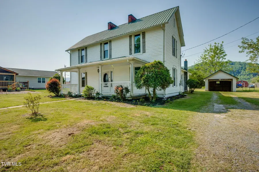 1604 Broad Street, Elizabethton, TN 37643 - #3