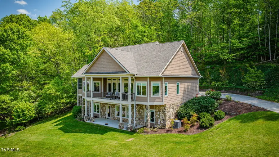 134 Mcafee Bluff, Johnson City, TN 37615 - #3