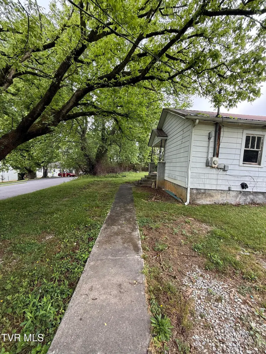 1007 Embreville Road, Johnson City, TN 37604 - #2