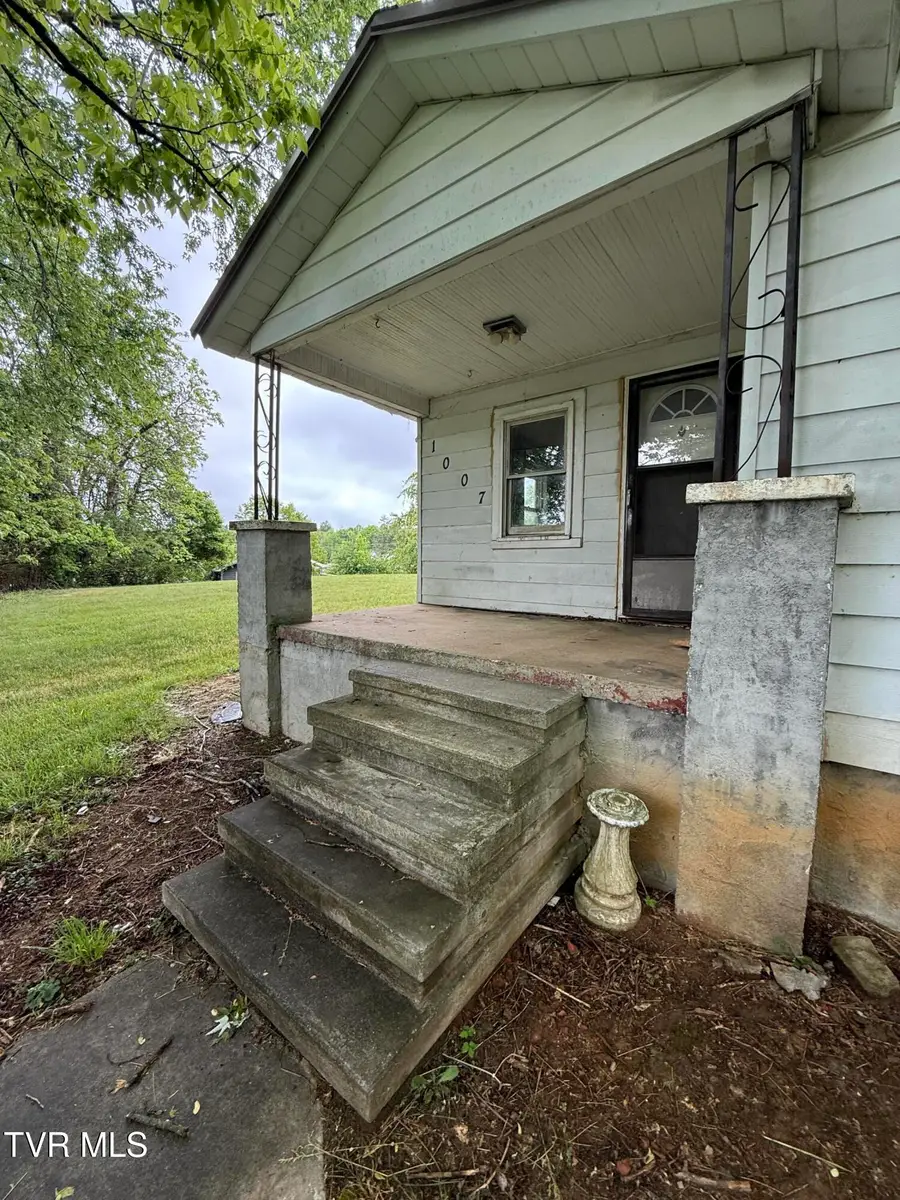 1007 Embreville Road, Johnson City, TN 37604 - #3