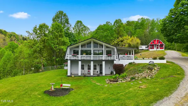 5042 Flat Gap Road, Pound, VA 24279