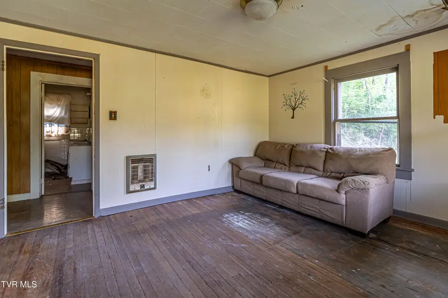 7006 Gate City Highway, Bristol, VA 24202 - #3