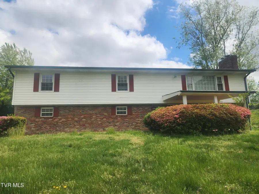 321 Valley Drive, Bristol, VA 24201 - #2