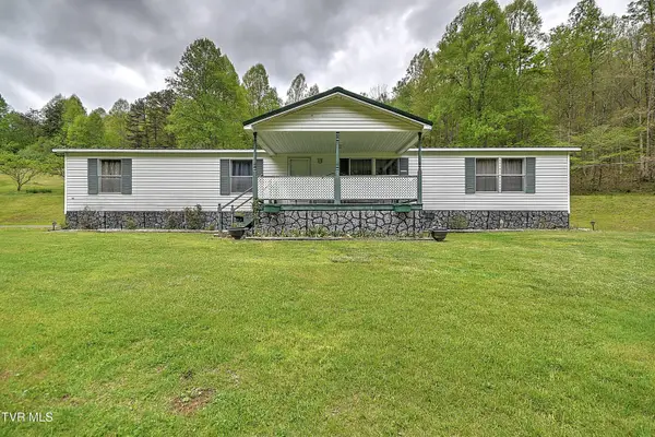 903 Flatwoods Road, Coeburn, VA 24230