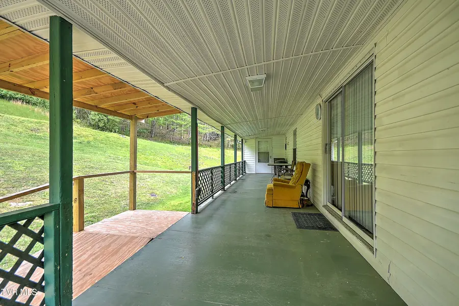 903 Flatwoods Road, Coeburn, VA 24230 - #3