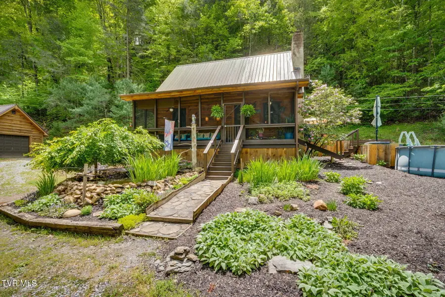 556 Underwood Springs Branch Road, Bluff City, TN 37618 - #2