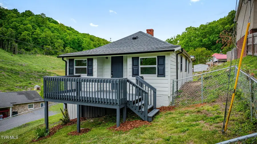 3304 Thornton Drive, Kingsport, TN 37664 - #2