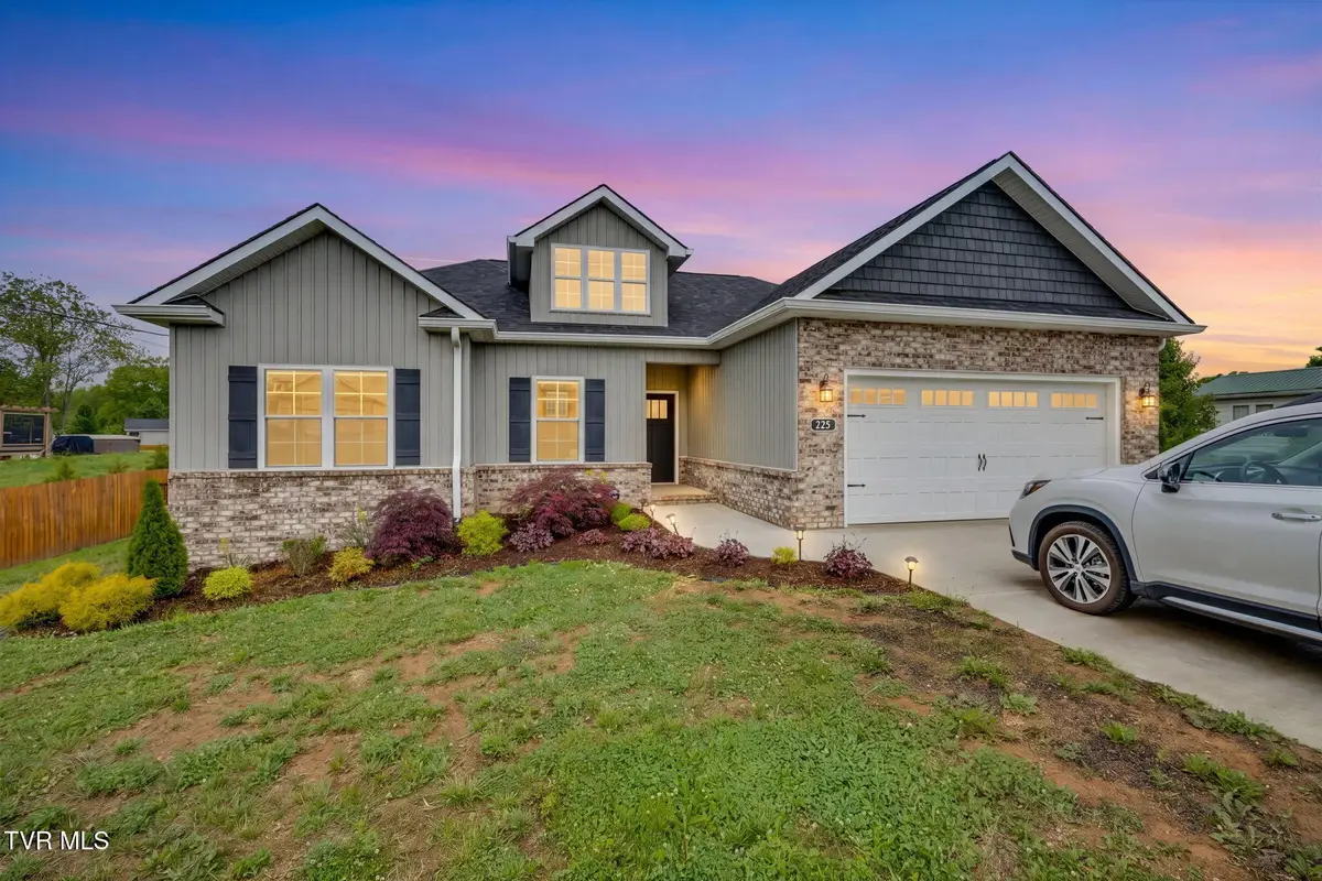 225 Old Stage Road, Johnson City, TN 37615 - #1