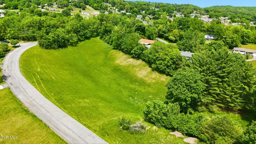 000 Fairbanks Street, Kingsport, TN 37660 - #3