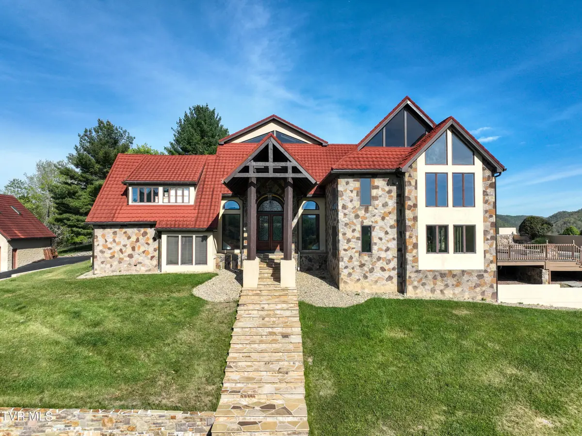 541 Plantation Drive, Richlands, VA 24641 - #1