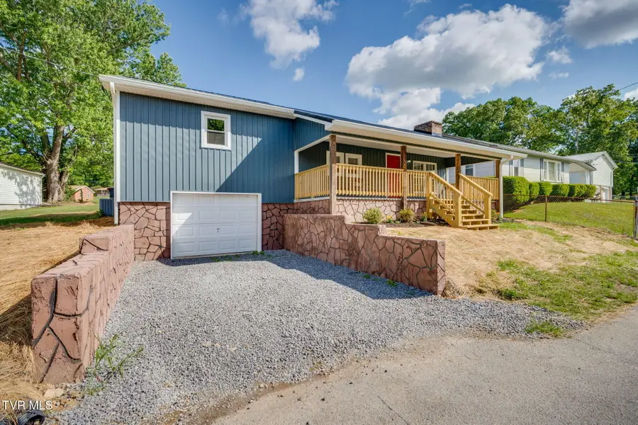 306 Hemlock Street, Mount Carmel, TN 37645 - #3