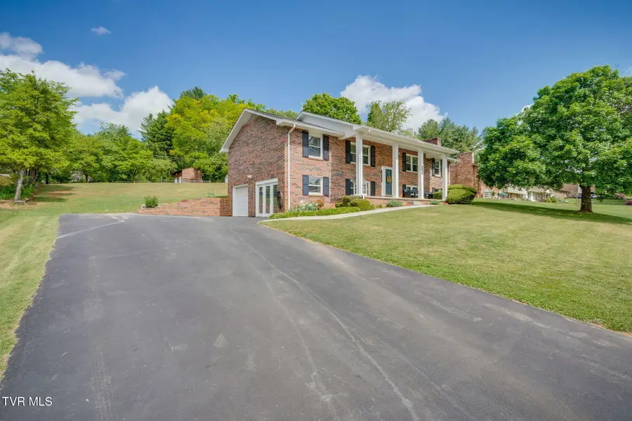 5106 Springview Street, Kingsport, TN 37664 - #2