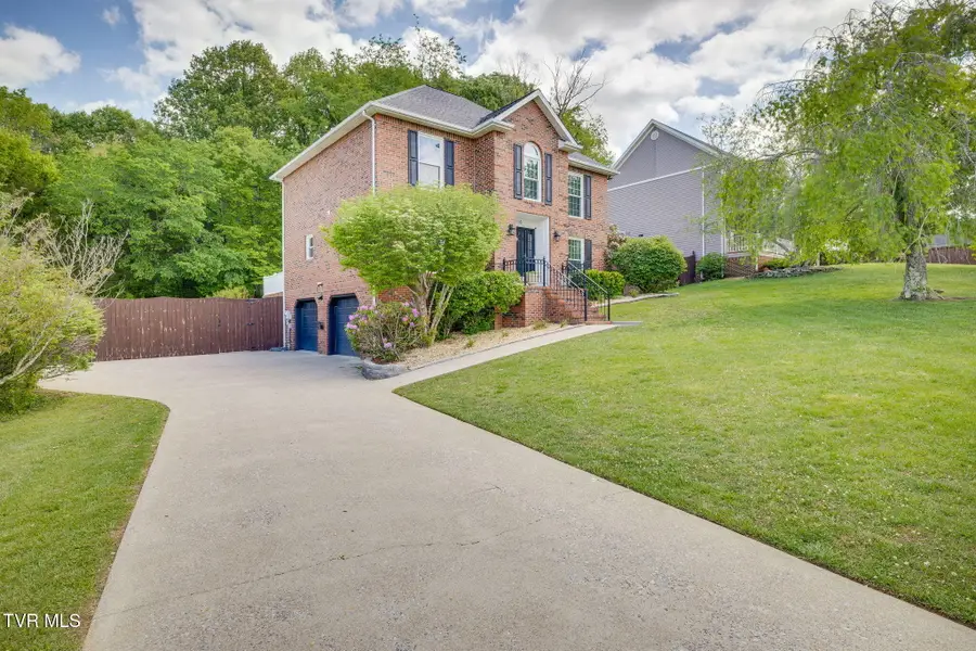 216 Fox Chase Drive, Kingsport, TN 37664 - #3
