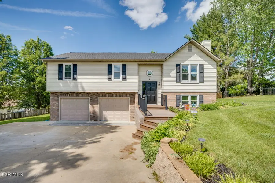 8 East Hunters Court, Johnson City, TN 37601 - #2