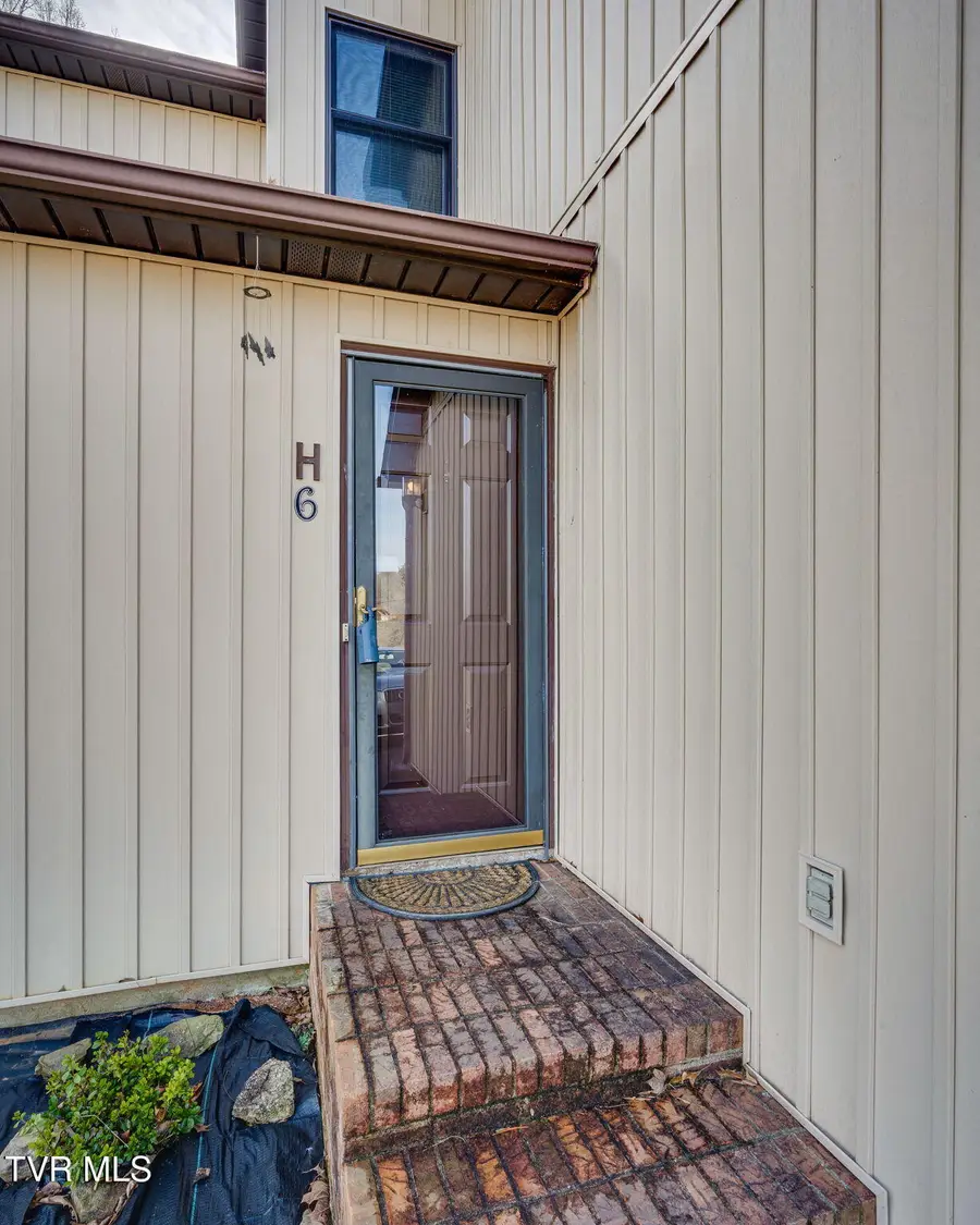 780 Hamilton Road #Apt H6, Blountville, TN 37617 - #2