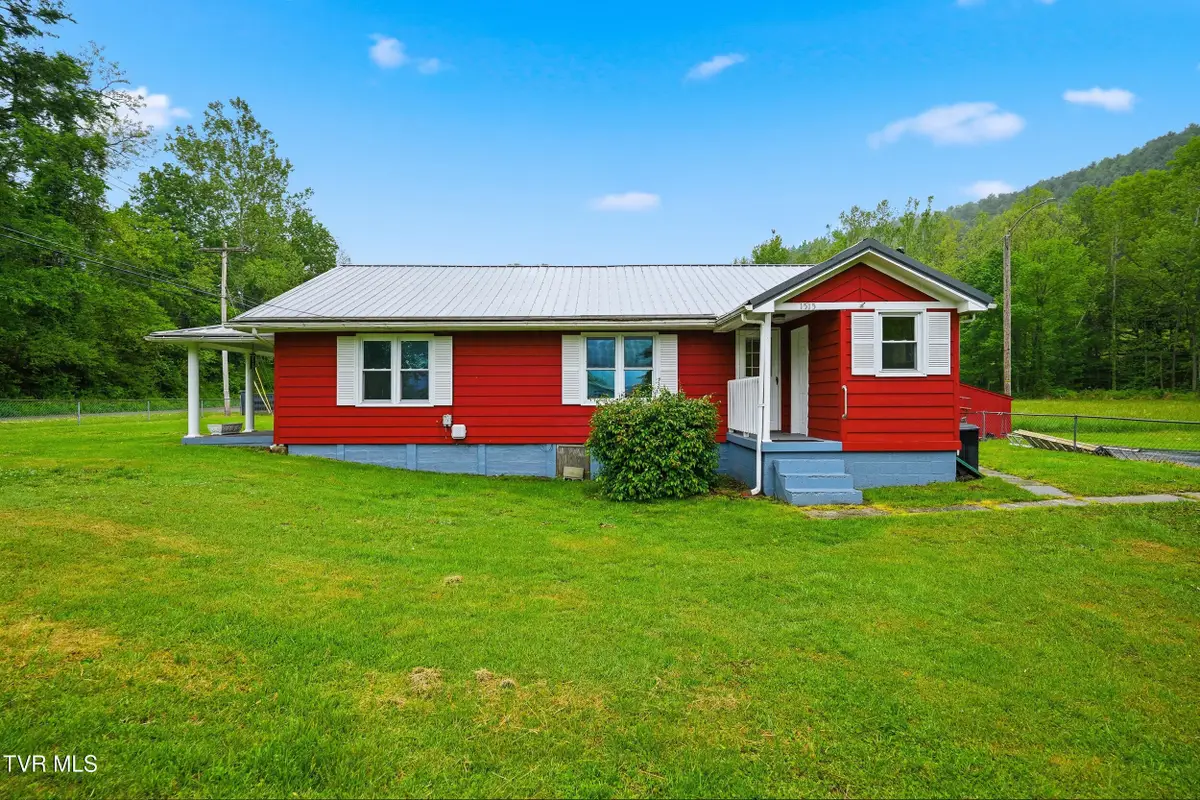 1515 Crackers Neck Road, Big Stone Gap, VA 24219 - #1