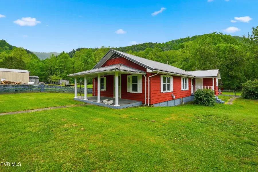 1515 Crackers Neck Road, Big Stone Gap, VA 24219 - #2