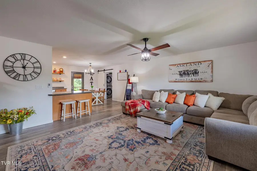 902 South Mill Road, Greeneville, TN 37743 - #3