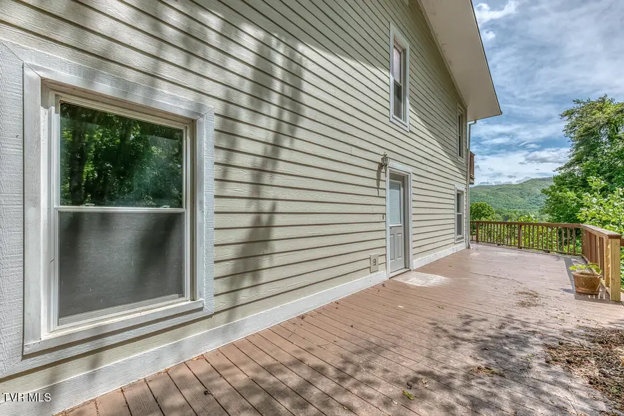 5 Bingham Court, Johnson City, TN 37604 - #3
