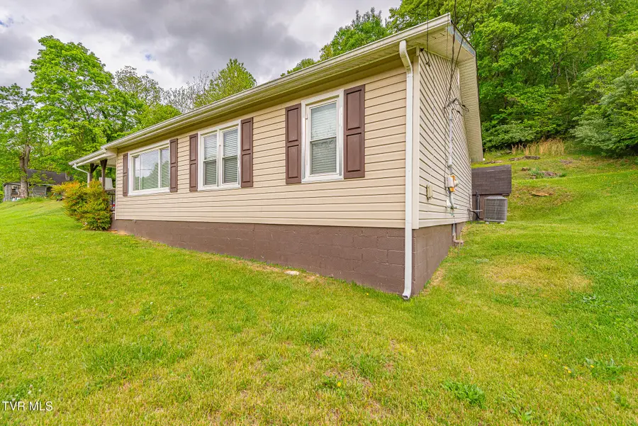 421 Lucy Road, Kingsport, TN 37660 - #2