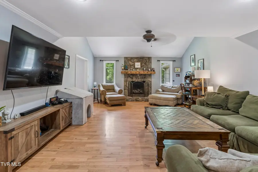 131 Olgia Lane, Johnson City, TN 37604 - #3