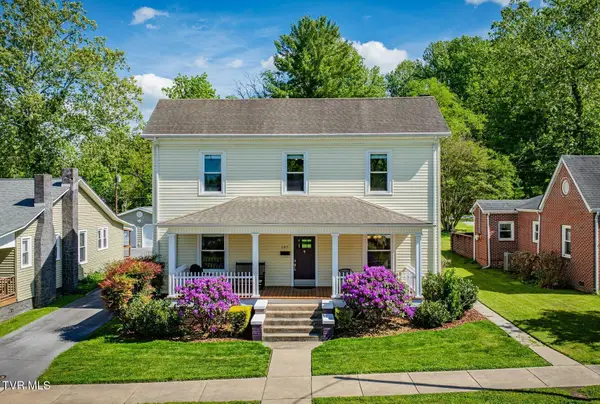 107 West Chestnut Street, Johnson City, TN 37604