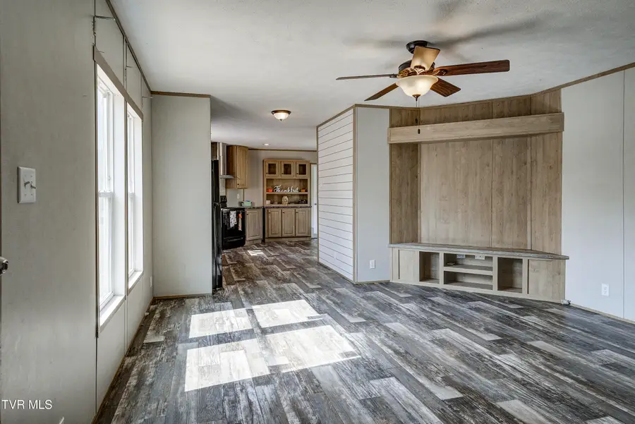 1295 Highway 19e, Bluff City, TN 37618 - #3