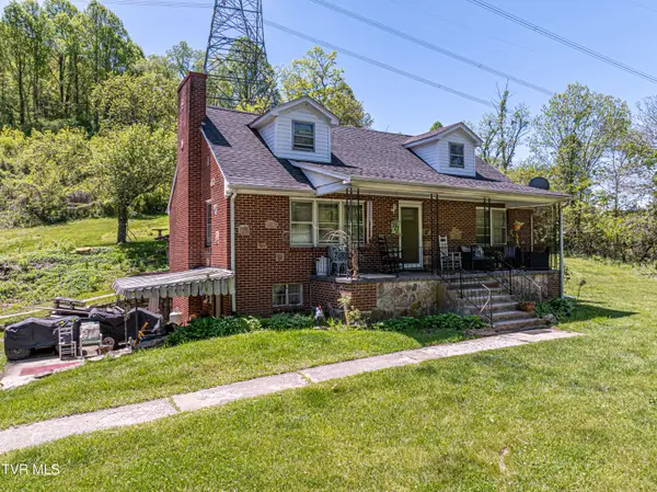 431 Mitchell Valley Drive, Marion, VA 24354