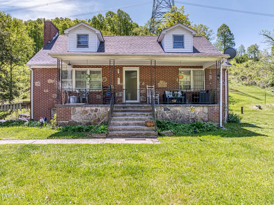 431 Mitchell Valley Drive, Marion, VA 24354 - #2