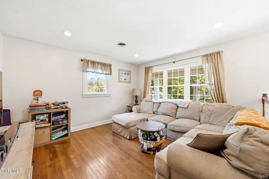 324 Bellehaven Drive, Bristol, VA 24201 - #2