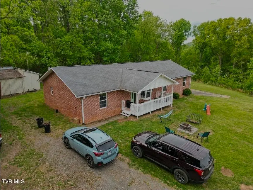 21426 Darlington Drive, Bristol, VA 24202 - #2