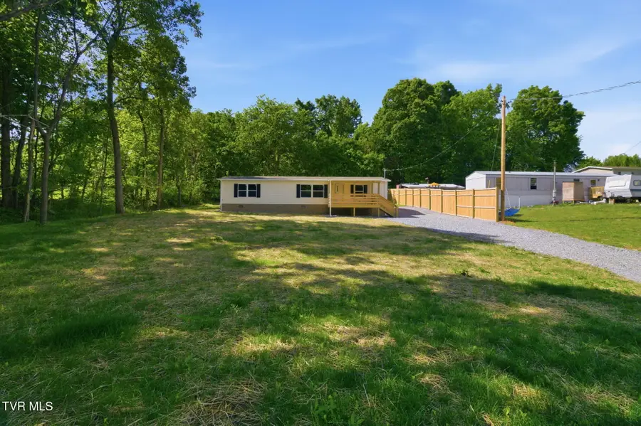 1030 Fishpond Road, Chuckey, TN 37641 - #2