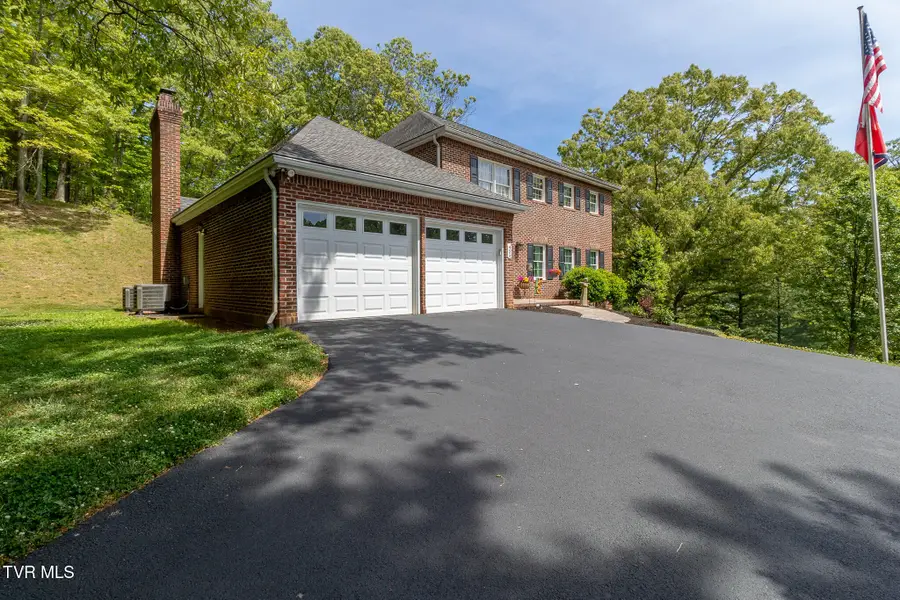 455 Cox Hollow Road, Kingsport, TN 37664 - #2