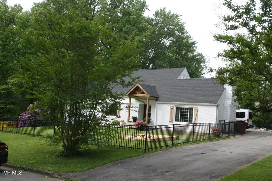 321 Baron Drive, Johnson City, TN 37601 - #2