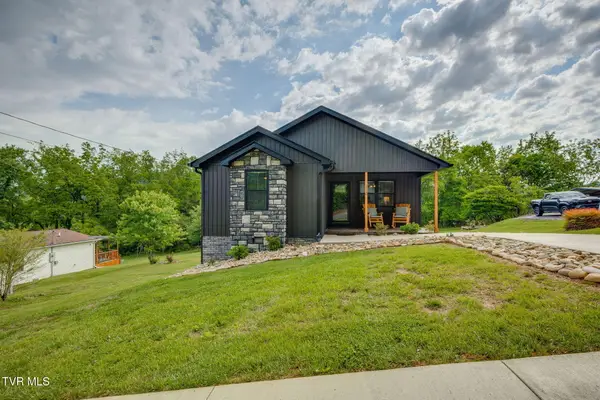 1110 Grove Street, Elizabethton, TN 37643