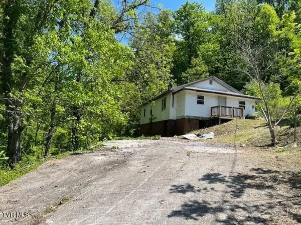 1438 Ely Town Road, Dryden, VA 24243