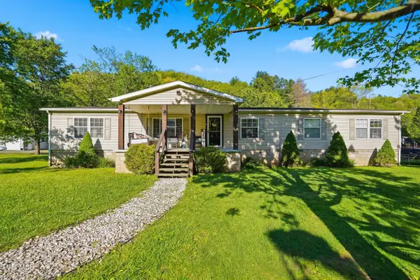 5728 Cranes Nest Road, Coeburn, VA 24230