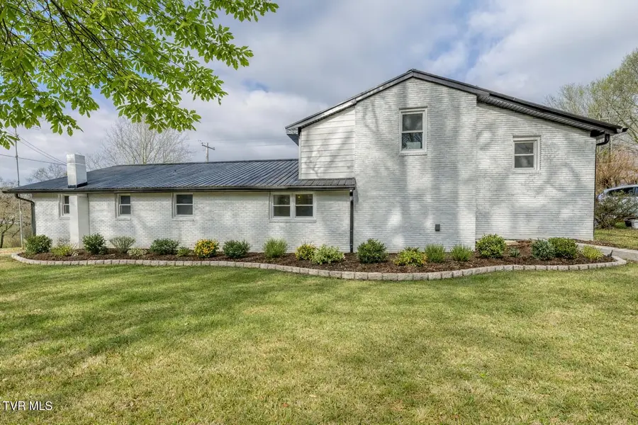 2230 Dave Buck Road, Johnson City, TN 37601 - #2